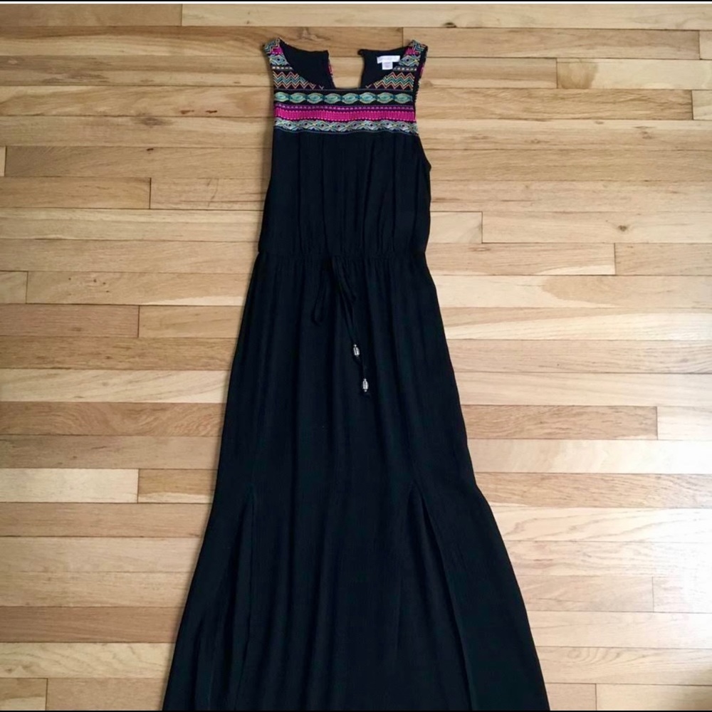NWOT Xhilaration Black Tribal Slit Maxi Dress 🌴